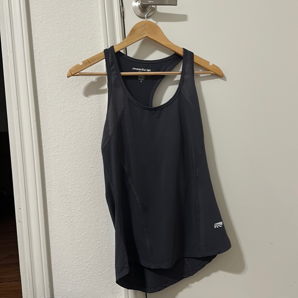 Gray razorback workout top